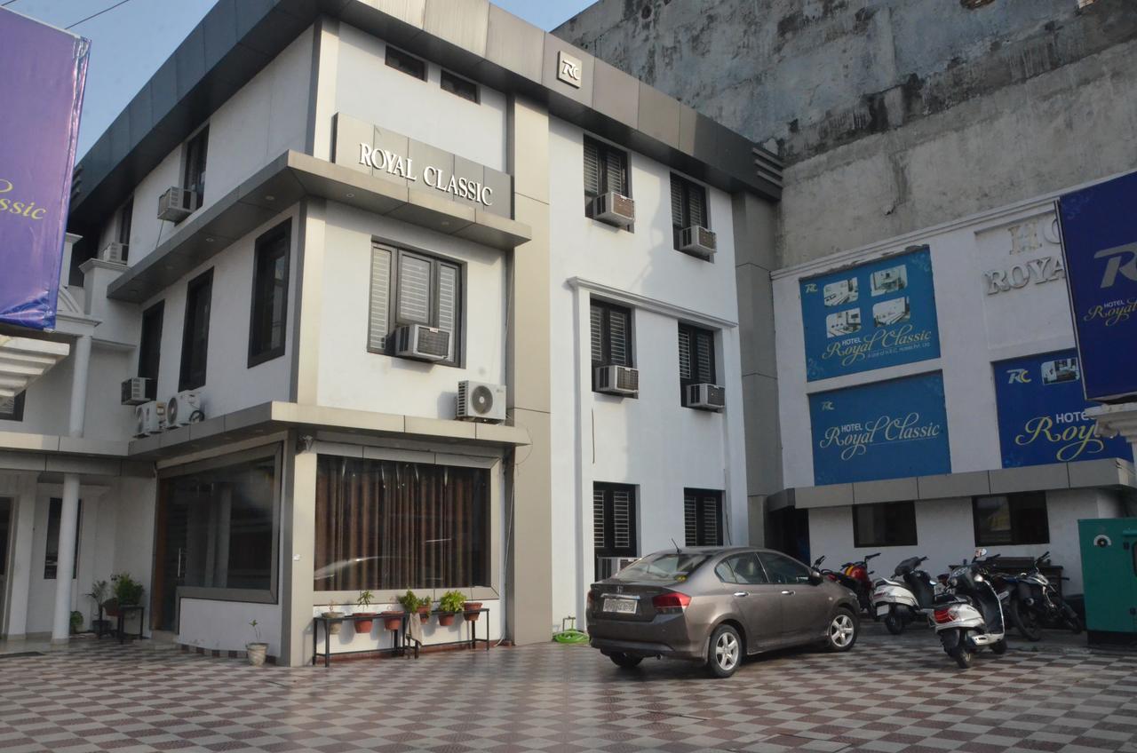 Hotel Royal Classic Bareilly Exteriér fotografie