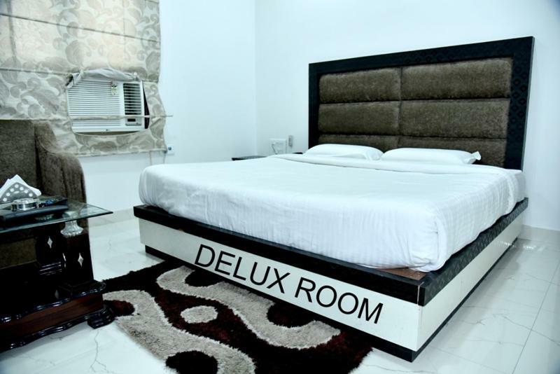 Hotel Royal Classic Bareilly Exteriér fotografie