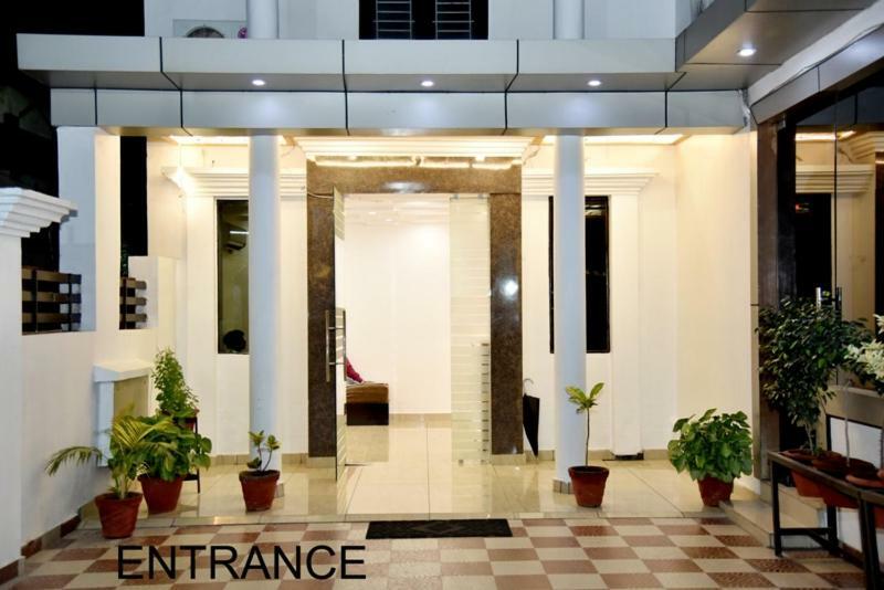 Hotel Royal Classic Bareilly Exteriér fotografie