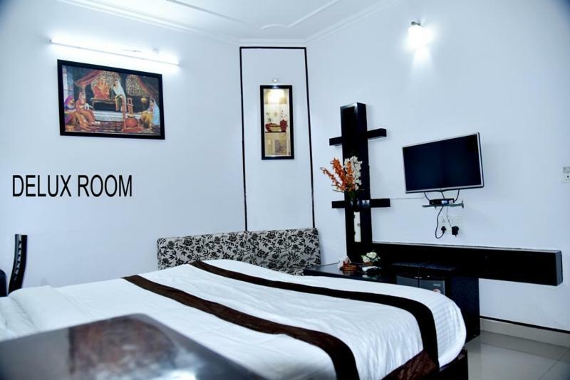 Hotel Royal Classic Bareilly Exteriér fotografie